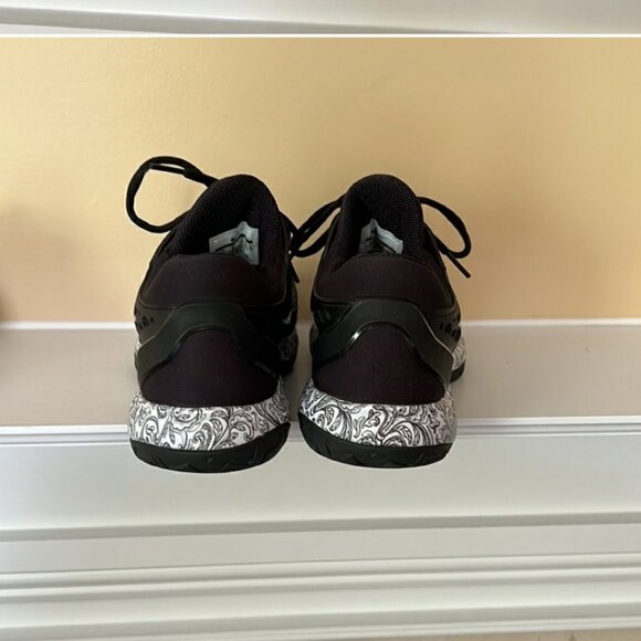 (EUC) Men's Roger Federer Nike Black Zoom Vapor Tennis Shoe (Size 8.5M/40 EUR) - Picture 3 of 7